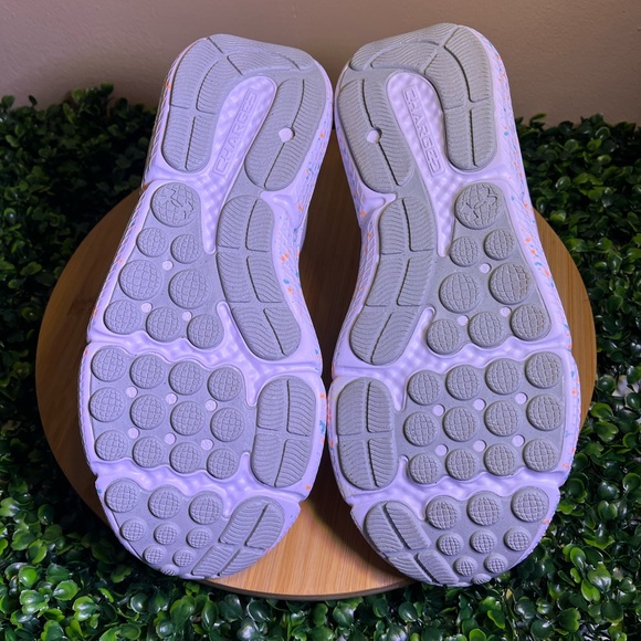 🔥 UNDER ARMOUR CHARGED ASSERT 10 UA PNTSP GREY 3027092-100 SHOES WOMENS SIZE 9 - Picture 8 of 9